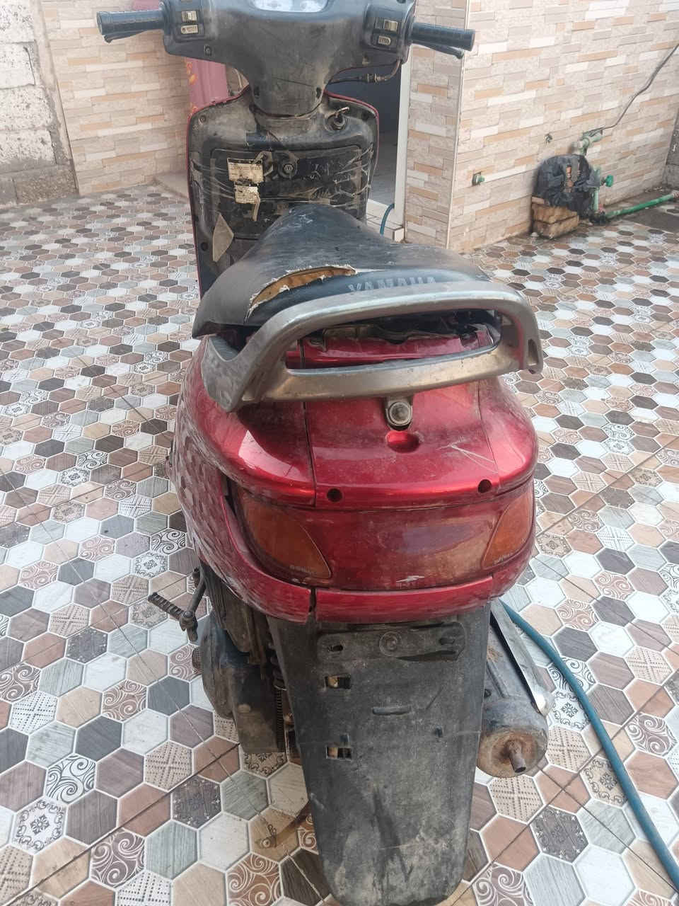 دراجه فراشه نضيفه عاطل بيها بس كرنك سعرها 175الف وبيها مجال مكاني ديوانيه ال حمد


**إذا كنت صاحب هذا الإعلان وتريد حذفه لأي سبب، رجاءا أرسل رسالة إلى الدعم الفني**