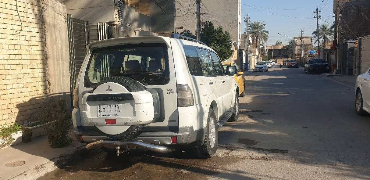 باجيرو ٢٠٠٨حبتور  خليجي بدون حادث السعر ١٠٥ وبيهة مجال
***********
