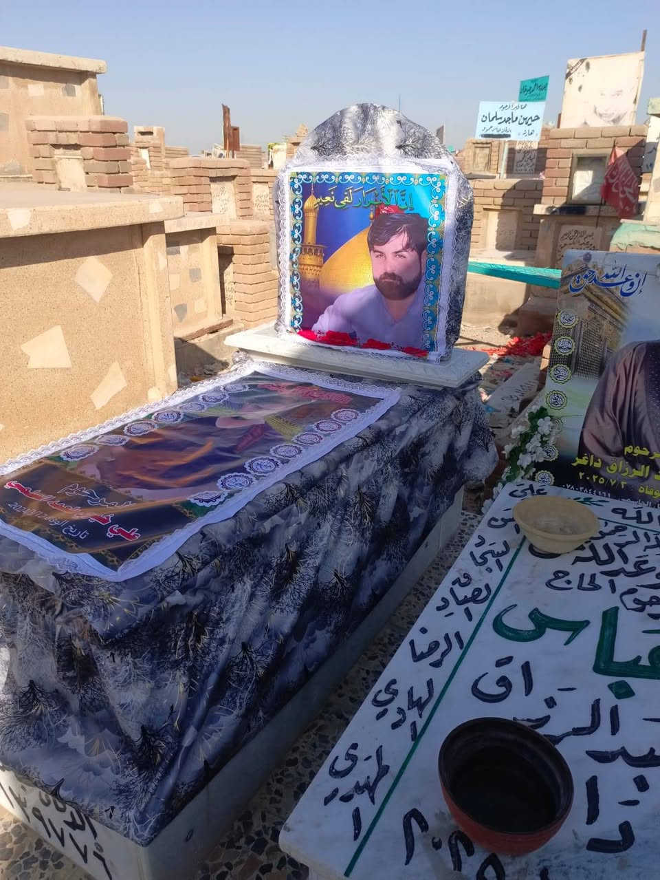 ✨ مو بس جادر… هذا وفاء ودعاء ✨
💔 تحب تخلّي قبر عزيزك مرتب، نظيف، ومحفوظ من الشمس والمطر؟
إحنا وفرنالك جوادر قبور فخمة ✔️
تغطي القبر بالكامل وتحافظ على شكله وجماله
🕊️ قماش متين
🕊️ شغل مرتب ونظيف
🕊️ يليق بمكانة من فقدناهم
📍 متوفر بجميع المقاسات
🚚 توصيل لجميع محافظات العراق
📞 للتواصل واتساب فقط
***********
🤍 رحم الله من نحب… وخلّينا قبره بأحسن صوره💥
الفلوس عن طريق الماستر بعد اكمال العمل
