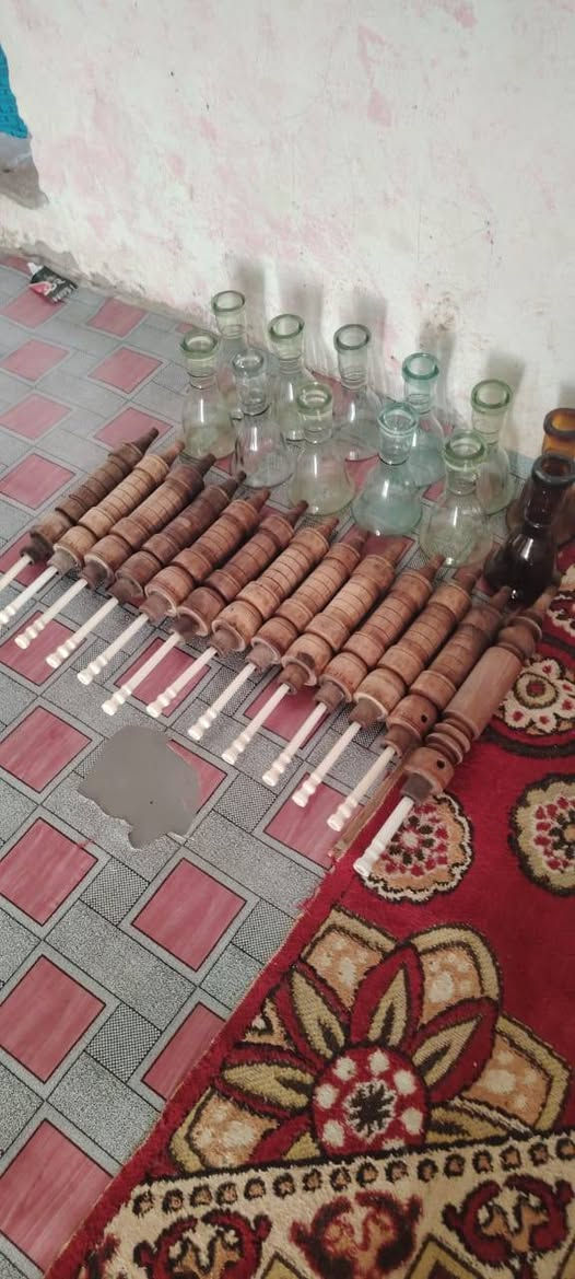 نراكيل كامله وميز البيع
سعر مناسب صاحب نراكيل محتاج ليريد نتصل عله هاذ رقم ***********

