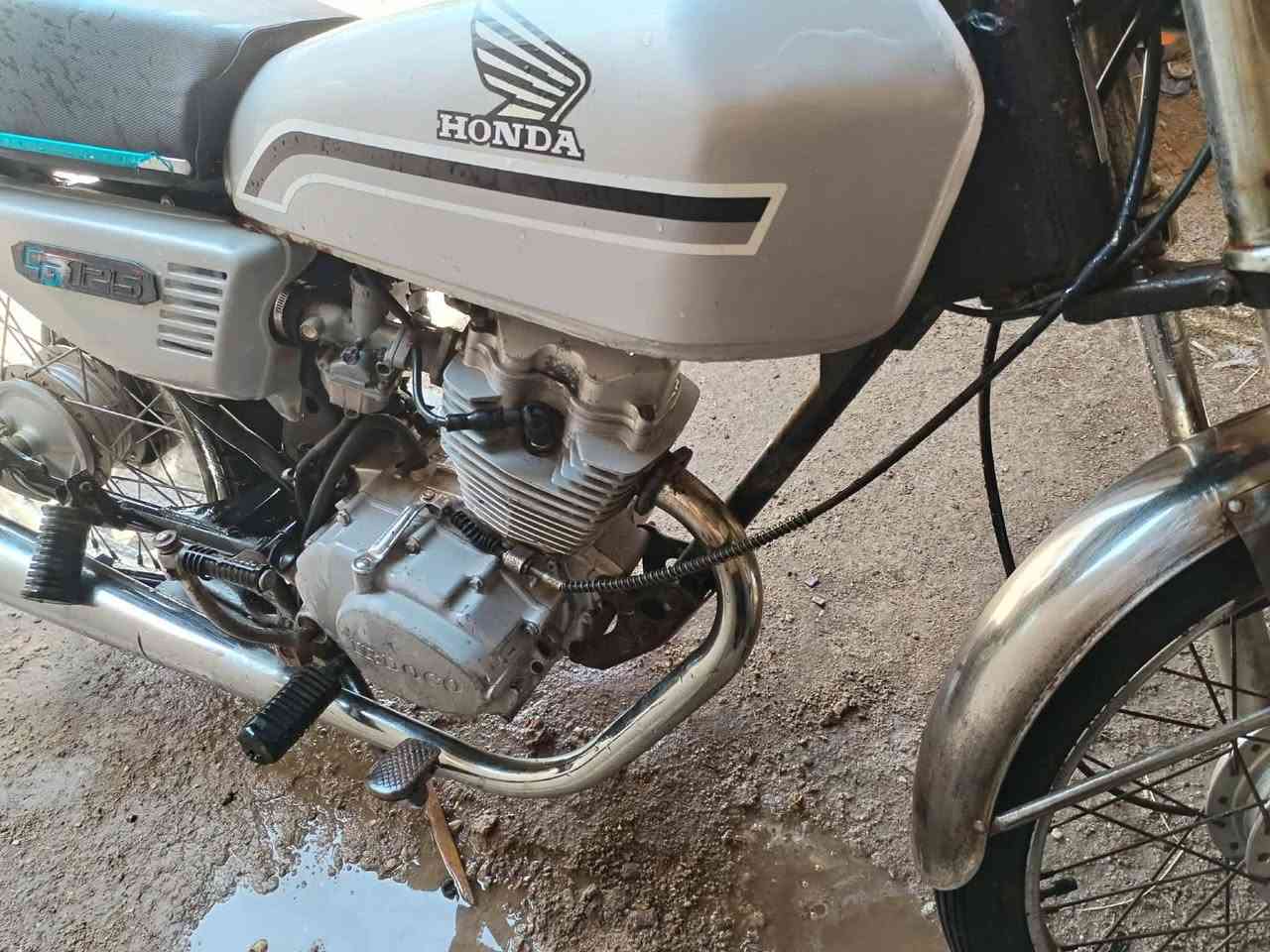 سلام عليكم دراجة اربع كير للبيع دراجة احله من صوره السعر 375وبيه مجال حك الجيه مكينه حلوه مكاني طويربج منطقه  السياحي   دراجه اوراق اصوليه  للاستفسار ***********

