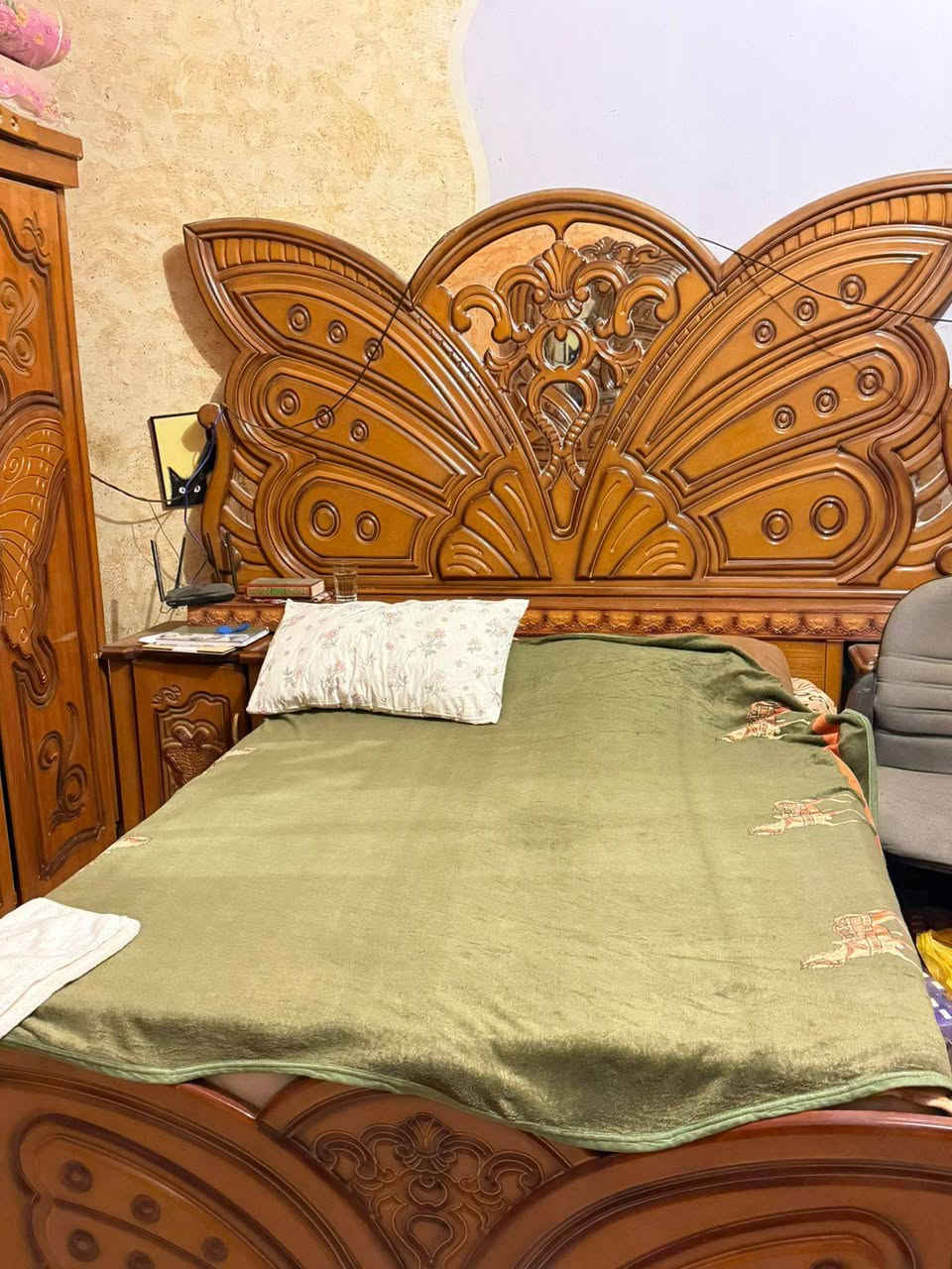 سلام عليكم غرفه لبيع 500 بيها مجال رقمي *********** او علق واني ادخلك خاص
