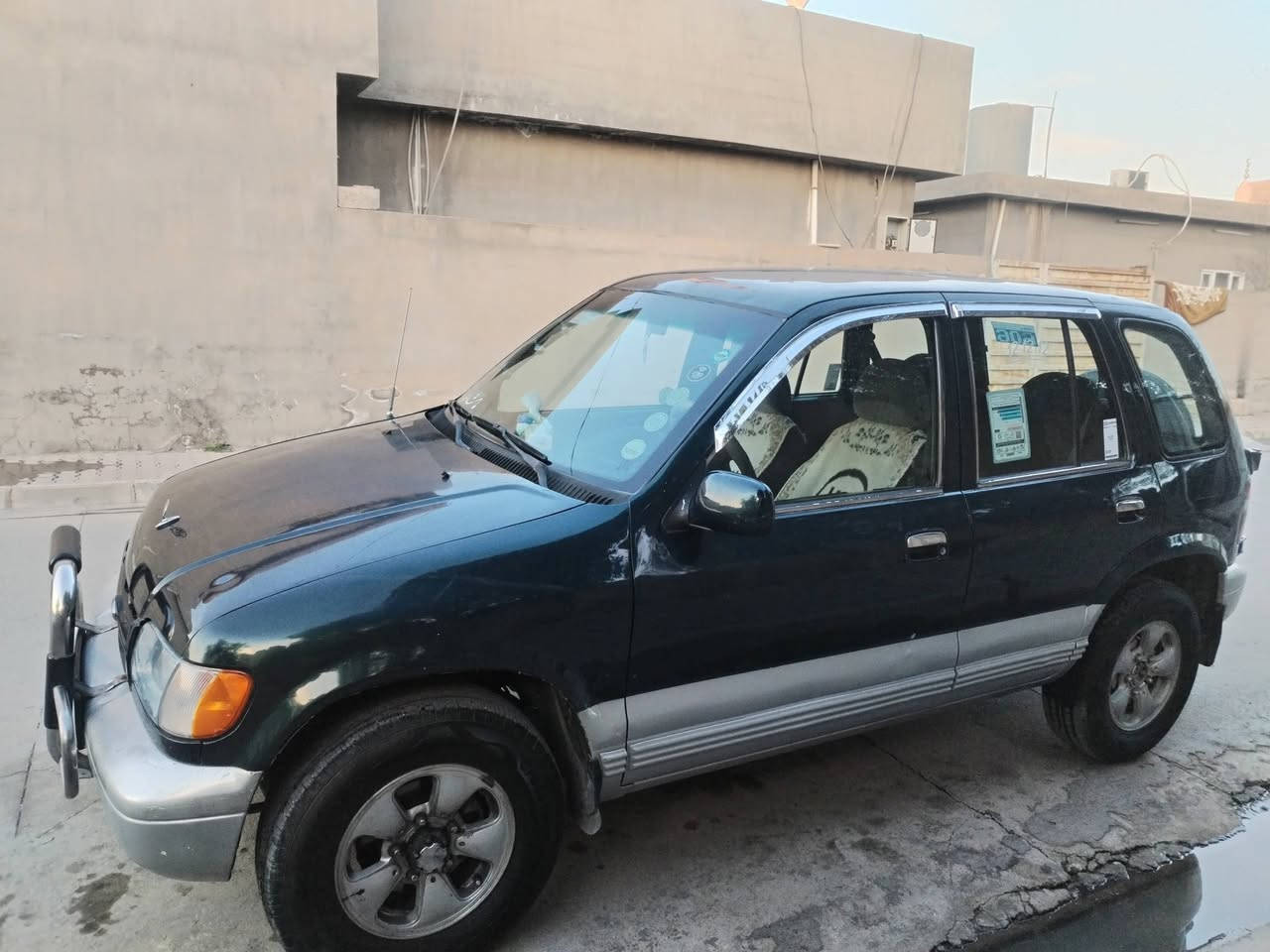 السلام عليكم سياره كيه اسبورتج  للبيع موديل ١٩٩٦ مشروع وطني رقم سليمانيه سياره فول نضيفه مال بيت مشروع وطني ال ٢٠٣١ دفتر بانزين هزه جديد سياره اوتوماتيك محرك ابلادي كيه السعر ٥٥ وبيه مجال للشراي وذا اكو مراوس اب كيه حمل حسب الاتفاق رقم الجوال ***********
