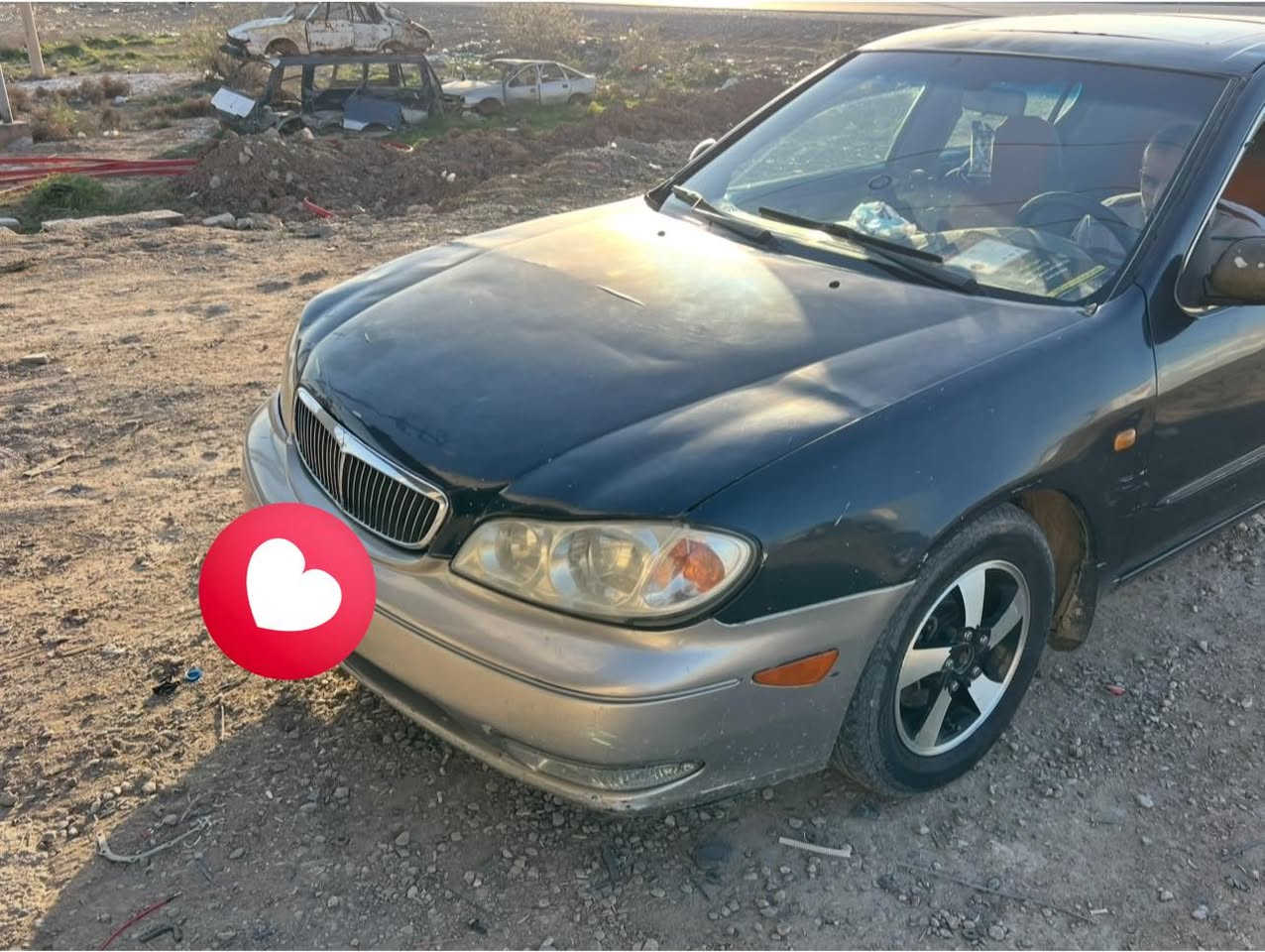 سلام عليكم سياره مكزمه موديل 2000 للبيع صدر تخم تاير كير مكينه كله جديد تبريد ويه السويج ثلج سياره بيها ملاحضات بسيطه  رقم بغداد دولي بسمي اي استفسار هذا رقمي ***********
