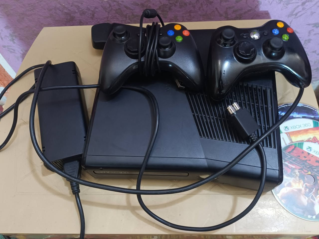 السلام عليكم 
أكس بوكس 360 سليم ويا جوستكين و٦٢ لعبه كلهن قويات وحلوات النظافه 100/100 مابي أي عطل والفيديوهات والصور كدامكم السعر120  الف وبي مجال قليل المكان ديالى _ الخالص  ويا 10 اقراص هديه .


**إذا كنت صاحب هذا الإعلان وتريد حذفه لأي سبب، رجاءا أرسل رسالة إلى الدعم الفني**