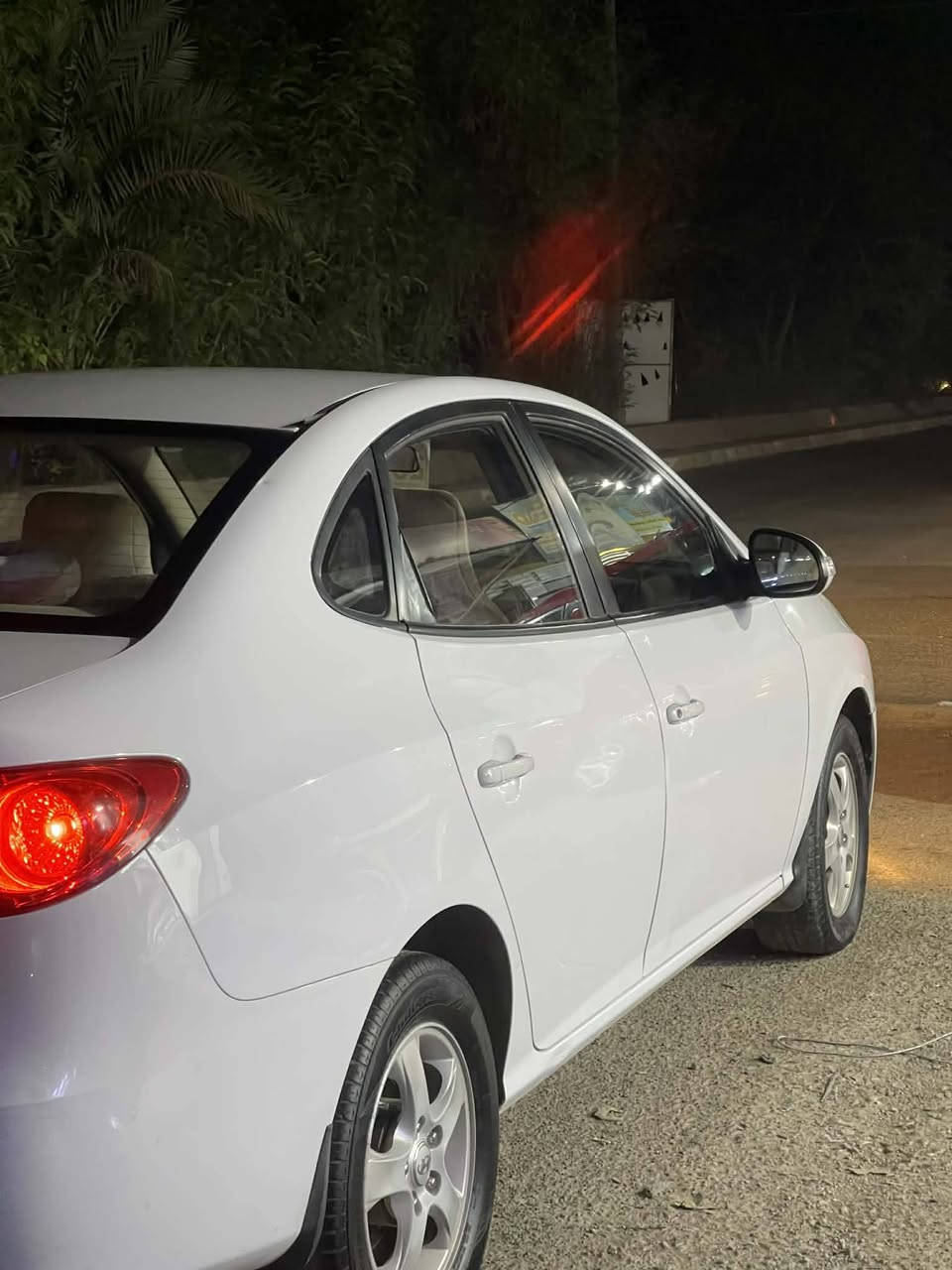 سلام وعليكم النتر موديل ٢٠١١ فول موسافات سقف سليات كوشن جاك داخل ازفار الير ماشيا ١٨٤ بشارت كومبيتر اربع تايات جديد محرك سفر بل كارتون سار ازبوع مشتين سياره ابيض سلجي بيها جاملخ وا ربع اقل من ربع رقم موبايل *********** وا سعر ١٢٧ ومجال و موكانا كركوك
