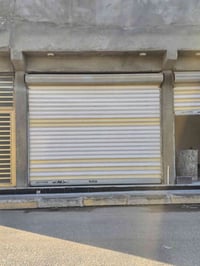 كبنكات للبيع عدد3  اثنين منهن نفس القياس العرض (3.50) متر والأرتفاع(3)...