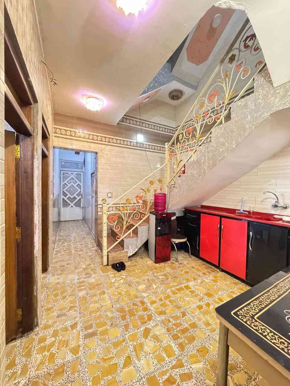 السلام عليكم بيت للبيع المساحة 100 متر العنوان الشعلة الدوانم شارع الغربي فرع سكله ابو عيسى مقابيل مجمع سعيد يحتوي على استقبال و 4 غرف نوم وحمامين رقم الهاتف ***********متواجد ع واتساب
