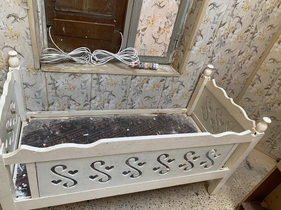 للبيع سرير طفل
+ كراسي قنفات عدد 2 
+ قاطع باب جديد 
+ كاونتر
+لوكر 
اسعار مناسبه تصفية منزل للتواصل عبر الرقم متوفر واتساب
***********
