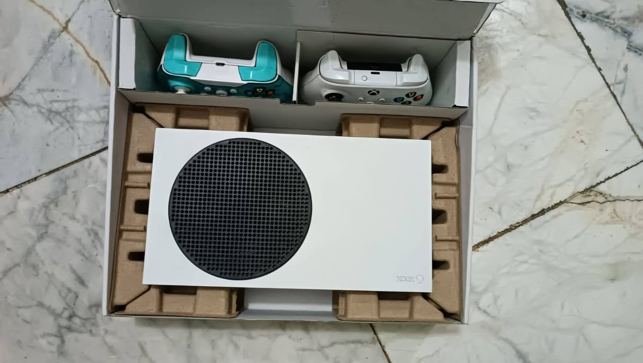 سيريس اس لوك ستكر مامفتوح ويا يده وكارتونه و حساب كيم باس التمت ٤ اشهر و حساب فورت وجي تي اي و تشكيله فيفا سعر ٥٧٥ بي مجال ٢٥ للطيبين تواصل +964 781 386 8035


**إذا كنت صاحب هذا الإعلان وتريد حذفه لأي سبب، رجاءا أرسل رسالة إلى الدعم الفني**
