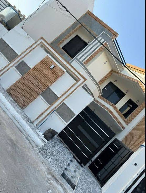 💎🔹مكـ✯͜͡المصطفى𝄠ـتب▪️💎

🕌 بسم الله على بركة الله🕌

السلام وعليكم 
   
 🏡     🏘  

#يوجد_بيت_طابقين_للبيع

#العنوان  الفلوجة 
#حي نزال قرب جامع عبد العزيز السامرائي 
#بناء 2024

✅المساحة : 223م
⬆️ الوجة : 10م
🏞️النزال : 23م
 
((( يباع لاثاث  ايضا ولاكن حسب لاتفاق ))) 

غرف عدد 5
استقبال 
صالة
مناور 
مطبخ
صحيات 2
الارضية سيراميك 
 كراج سيارة 

                       #بناء 🧱 : طابوك 
      
     #شارع 🏞️⬆️⬆️ : 8م كامل الخدمات من تبليط مدارس اسواق 

  #السعر_محدد_من_قبل_البائع 
    
        
        ⚖️⚖️   نوع الملك : طابو صرف تحويل مباشر  🏙 

            #السعر💰💸:  270 مليون وبي مجال 

  #السعر_محدد_من_قبل_البائع

⭕ الاستفسار اكثر رجا مراجعة 

🥇#مكتب_المصطفى_للعقار 

💯علماً البيت جاهز للسكن🗣️
     
        ((شعارنا المصداقية)) 

⭕ اذا عندك عقار تريد تعرضه للبيع او تريد تشتري عقار  الاستفسار أكثر 

مراجعة (((مكتب المصطفى اللعقار))) 

________________________________

📬فقط ارسال المعلومات  على الواتساب او الاتصال على هواتف المكتب 

🤳متابعة الصفحه يصلك كل ما هو جديد

⏪ملاحضه: السعرالعقار  يحدد من قبل البائع

  🏘️بيع وشراء الأراضي السكنية والزراعية وكافة

 العقارات🏘️🌐Anbar Fallujah_ الانبار الفلوجة🌐.

       ((««نستقبل هواتفكم على لارقام التالية»»     
       {{  © المحامي ياسين رافع العيساوي ©}}           

***********   واتساب + اتصال 
***********    اتصال هاتفي كورك + واتسا
