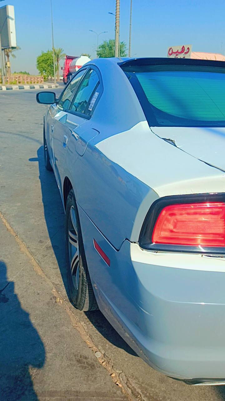 جارجر موديل 13 مصبوغة عام تغير لون سمنتي اصل رصاصي
بجم كبس سياره جاهزه محرك وكير قبل شهر شادهن منضومه 
تبريد جديده حداديه امامي خلفي تخم تاير كله جديد يرهم مراوس اوبتما. 16 وصاعد مكان السياره ناصرية
***********
