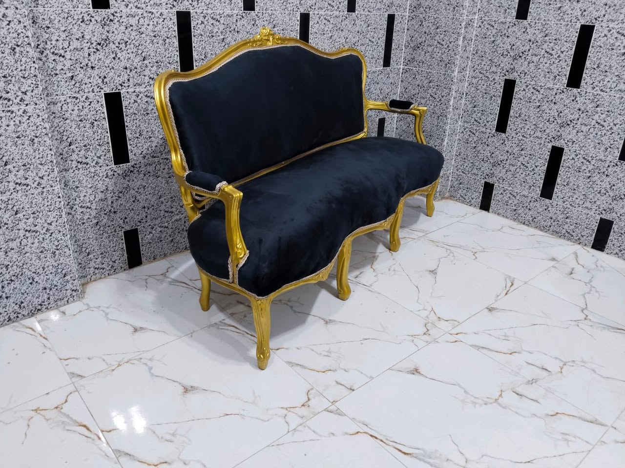 للبيييع وأغلي واحد فيهم سعره اقل من 3500 بكتتتييير 🔥💥
تشكيله صالونااات وانتريهات استعمال خفيف ومتجدده بحاله ممتازه وبأسعار لقطه حقيقي 
 احنا داخلين على عيد والستات بتحب تجدد دلوقتي هنجدد وبأقل الاسعار واللي حابب يشوف موديلات تانيه يكلمني خاص ابعتلك كل الموديلات المتاحه حاليا 
ولينك جروب الواتساب للاثاث المستعمل موجود ف اول بوست ع صفحتي للي حابب يتابع الشغل المستعمل اللي بينزل يوميا


**إذا كنت صاحب هذا الإعلان وتريد حذفه لأي سبب، رجاءا أرسل رسالة إلى الدعم الفني**