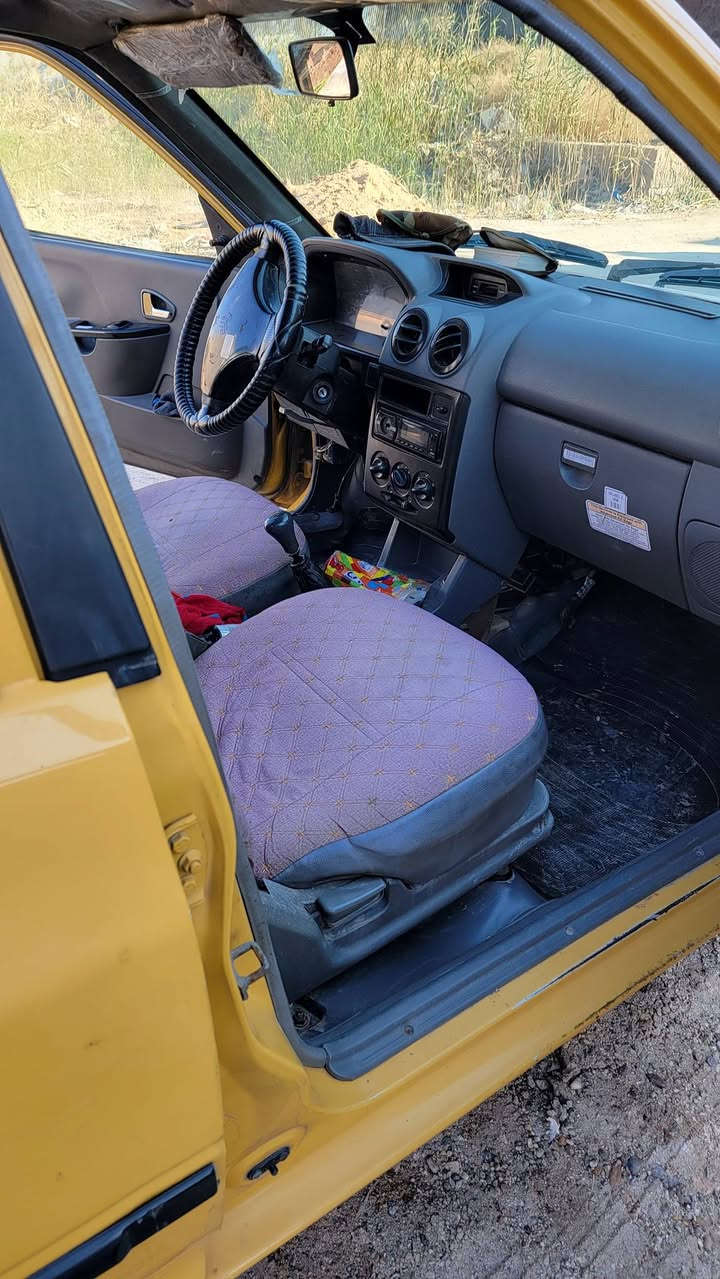 يالله سايبه للبيع موديل 12 رقم انكليزي مصار هواي من حولتها بسمي مصفره هيئة غرامات سياره خير من الله اداوم بيها اني يوميهةللمركز مال الهضبة الحمدالله ما مخليتني بمكان يعني كفاله عامة شواصي محرك كير كله فول شديتهاها مال حاويه ماكو لا تنقيص ولا صرف يعني مكفوله كفالة عامة .،،،، أوضح على نقطة التحويل ثاني يوم 
السعر 27 بيها مجال ,,,  السيارة بالرمادي 

***********
