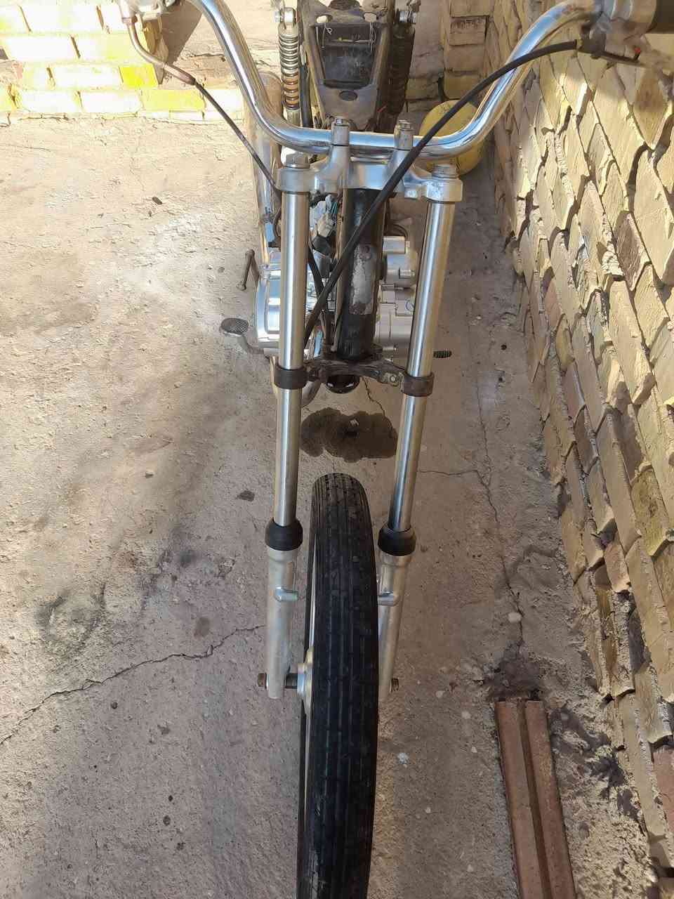 دراجه بارت كللك للبيع  عليه ادامه الوياله والمحرك مصبوغات  نقص كشن وتانكى  الرفاعي السعر  180  ؟ ***********
