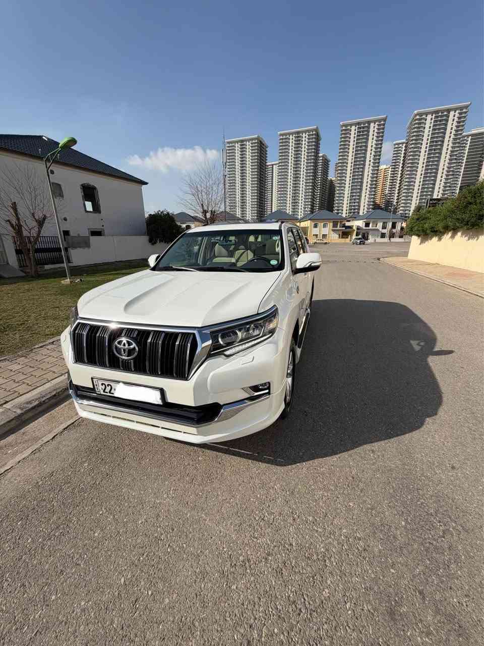 تۆیۆتا پرادۆ ٢٠١٨ TX-L شرکە جیهان نمونە لە جوانی ١١٨٠٠٠کم رۆیشتوە هەموو شتێکی بەشەرت سەقف سلایت ٦پستۆن لایت زینۆن بخاخ 
***********

تويوتا برادو 2018 فئة TX-L،شرکە جیهان 
بحالة ممتازة، ماشية 118,000 كم،
كل شيء بحالة شرط،
سقف سلايد،
محرك 6 سلندر،
إنارة زينون،
نظام بخاخ أربيل, العراق
