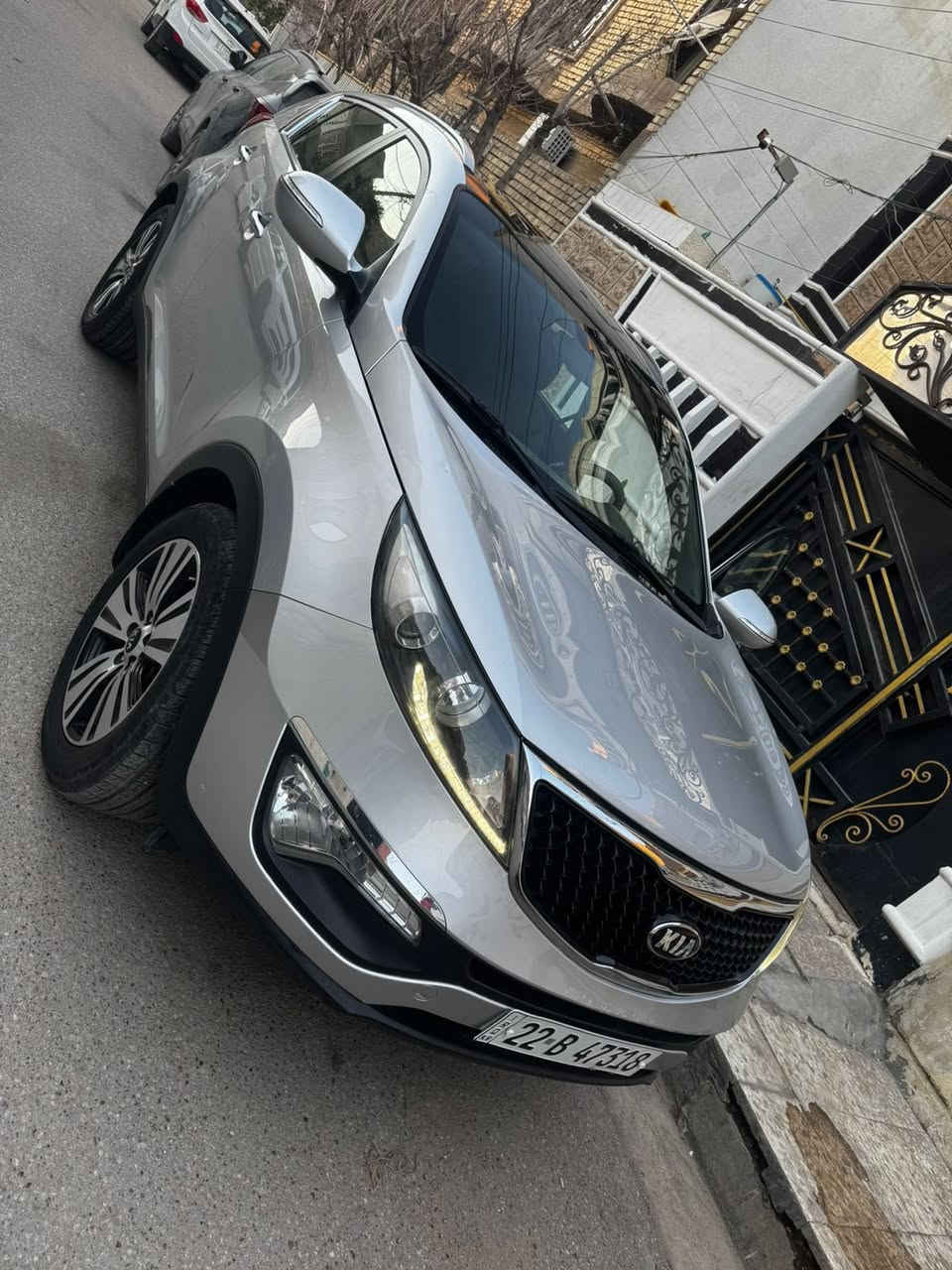 سبورتج 2016 قطعه صغيره بالدعاميه الخلفيه صبغ  والبقيه مكفوله  كلها من الصبغ   ماشيه السياره 100 كيلو السعر 165 ورقه مكانها البلديات ***********
