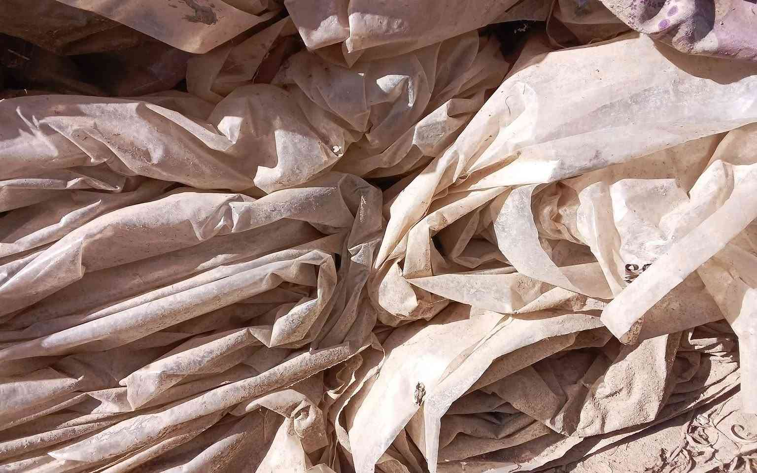 🚜🌱 إلى الفلاحين العراقيين 🌱🚜
السلام عليكم ورحمة الله وبركاته 
متوفر عدنه نايلون زراعي للبيوت البلاستيكية الصغيرة
جودة عالية ✔️
يتحمّل الحر والبرد ✔️
يحافظ على المحصول ويزيد الإنتاج ✔️
إذا تريد تعبك ما يضيع
وتريد محصول يبيض الوجه 💪
هذا الحل المناسب إلك
مستخدم شهر واحد فقط بعده جديد 
نوع نايلون درجه اولى 

📍 العنوان:
واسط – الصويرة – قرية جويميسة الغربية
📞 للاتصال:
***********
***********
