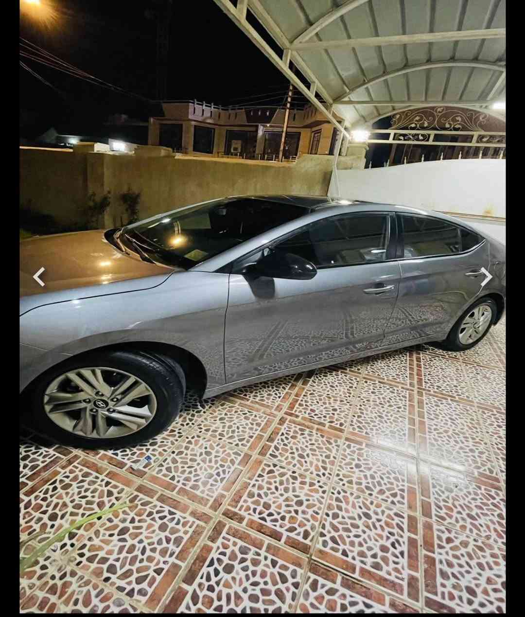 السلام عليكم  النترا موديل ٢٠١٩ 
مواصفات تحكمات ستير شاشه كبيره 
ويل كروم تحديد مسار رادار خلفي  كير  ٦ نمر atm
محرك 2.0
حادثها خلفي 
سيارة بأسمي رقم صلاح الدين 
محرك كير شرط 
رادار امامي 
تخم تاير جديد 
السيارة بدون ايرباك 

الاستفسار الاتصال ***********
