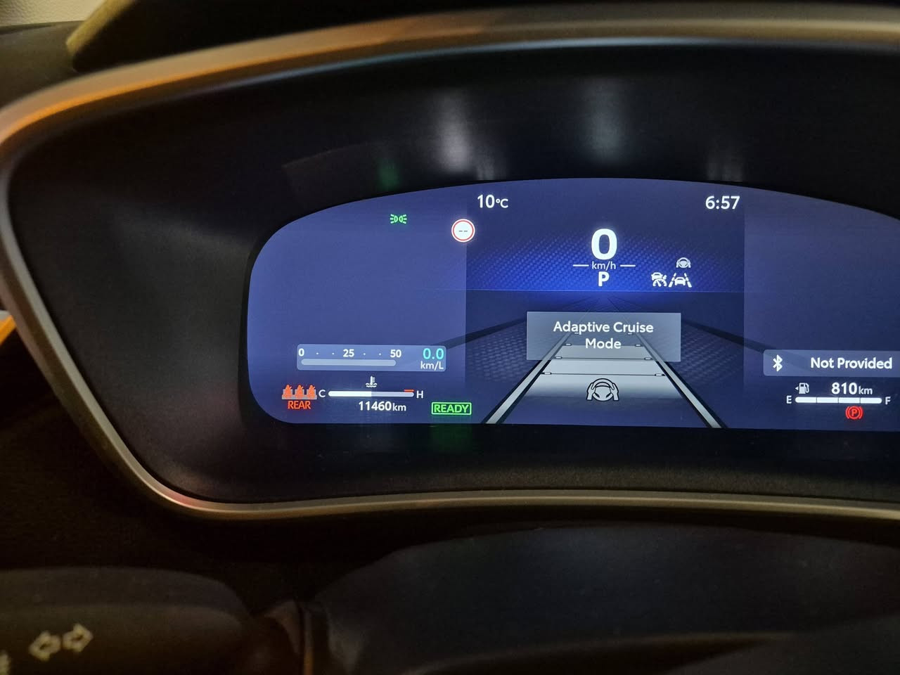 السلام عليكم كورلا تجميع الصين شكل الامريكي رقم دهوك موديل 2025 ماشية 11 الف قابل للزيادة السعر 159 $ كابون بانزين  الكتروني لا يباع مع السيارة العنوان موصل للتواصل *********** او ***********
