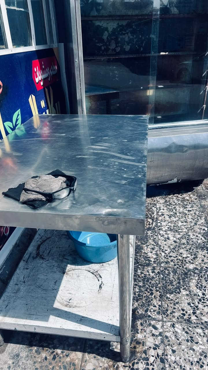 ياالله سلام عليكم عندي غراض مطعم البيع العلوان بغداد التاجي ركيه وفاضل رقم تليفوان ***********
