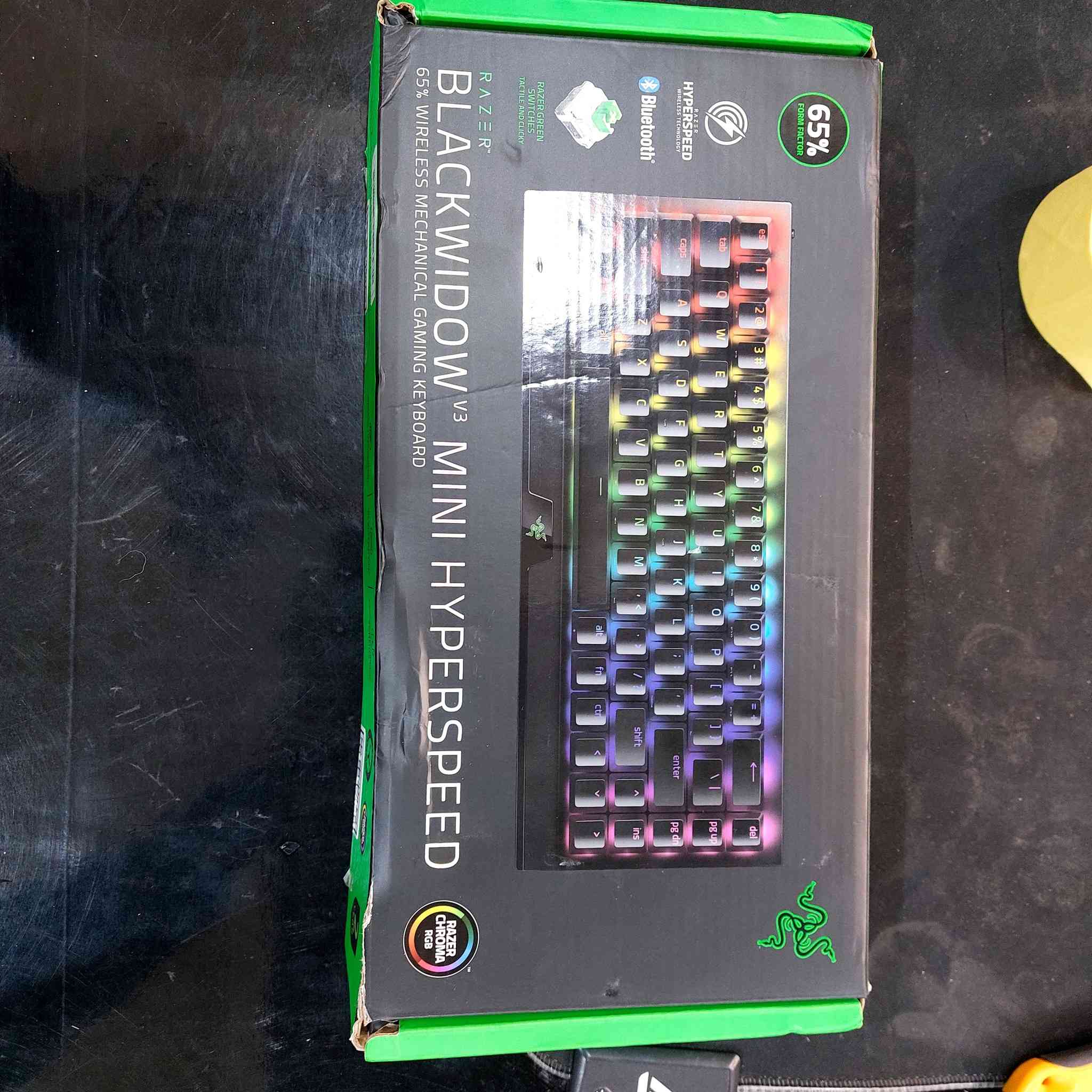 حبايب الوحش كيبورد razer blackwidow v3 mini hyperspeed
جديد كامل 100‎%‎
سعره بالمحلات فوك ال250الف
سعره يمي 130 الف 
***********
متواجد ماسنجر او واتساب
متوفر توصيل جميع المحافظات 5000
