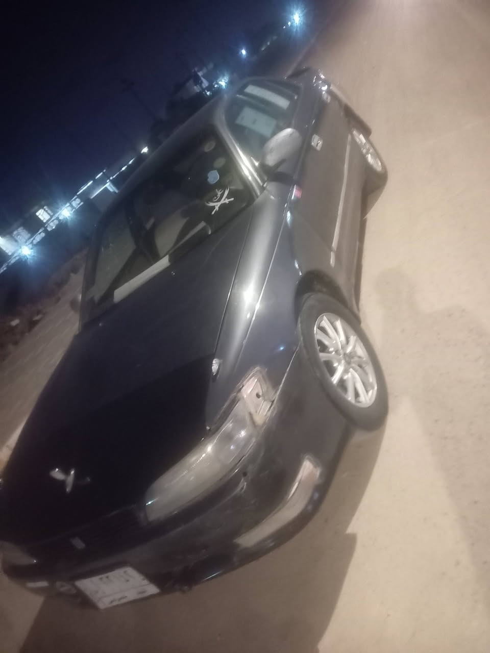 السلام عليكم سياره مارك للبيع او مراوس مكفولة من العيب الشرعي والكص سيارة جاهزة تبريد حدادية جاهزة سنوية لسنة ٢٠٢٧  الشراي تصال على رقم ***********
