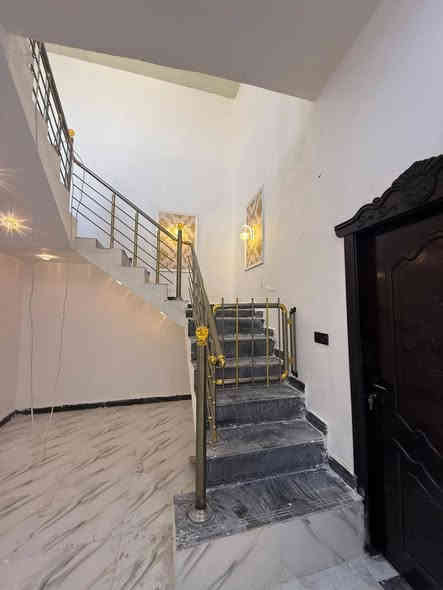 #اسعد_الله_اوقاتكم_بكل_خير 🟥 ***********
دار سكن البيع 
#المساحه 220متر 👍
#جنس_العقار  :: طابو زراعي عراقي وكله اونسخه من الطابو 🟥 
بيت ما شاء الله تحفه 
#العنوان البيت 
البصرة أبو الخصيب طريق العوجه قريب علا طريق العوجه 
البيت يحتوي على  غرفتين نوم 
صاله
مطبخ
ديوان 
صيحات داخلي وخارجي 🟥 
كراج وحديقه بيت مرتب ما شاء الله 
#سعر البيت  117مليون وبي  مجال 💸 
#للاستفسار الاتصال على الهاتف 📳📞***********
