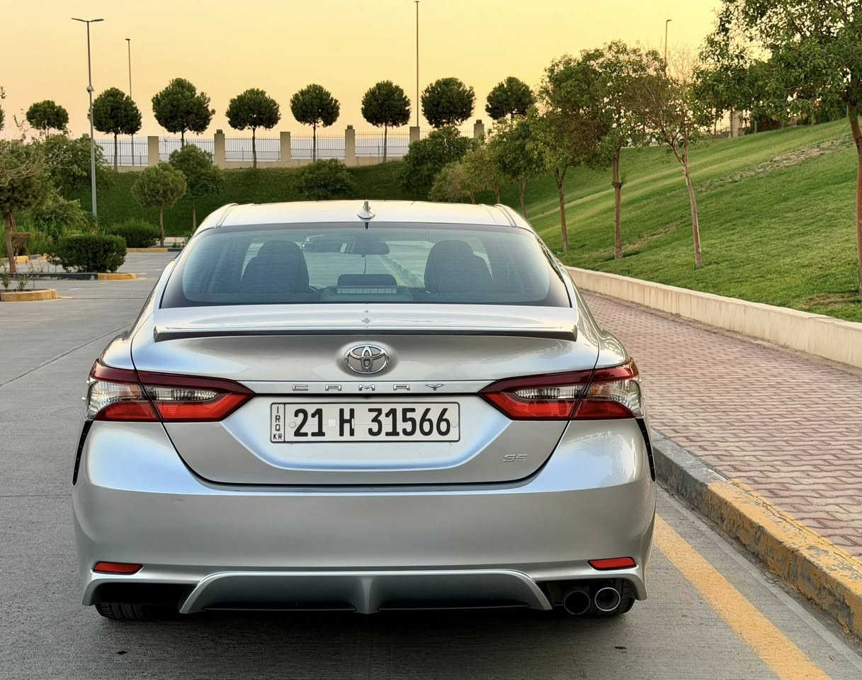 كامري 2022 SE
بيها صبغ فقط البونيد شرط فحص قطره دواخل مابيها

 الباقي مكفولا 

سيارة باسمي تسجيل اول مره ايد وحده

***********
