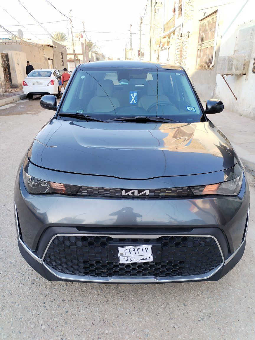 كيا صول 2023
بدون رقم تترقم كل المحافضات
ماشيه 51
محرك ٢٠٠٠ دوش 
حادثها كلش بسيط
بارد بلجاملغ والبنيد  نصه صبغ
بدون تبديل ولادواخل   
موصفات عاديه جديده السياره ومناقصه برغي 
مكاني الديوانيه 
سعرها 138 للاستفسار الاتصال على الرقم 
*********** 

م
