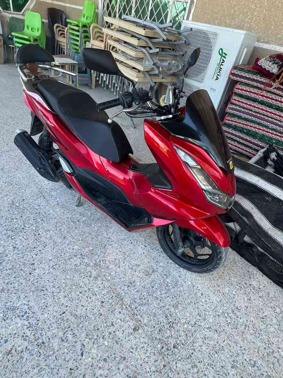 السلام عليكم شباب
جيل الرابع pcx للبيع
الدراجة شبة جديدة 
نظافة فول مثلا ماتشوف 
موصافات فول كلشي شغال مابيها اي نقص 
تجي تفحص تعجبك خير على خير ماتعجبك عوفها
 مكاني بغداد الشعلة 
السعر 16وبيهة مجال
***********
