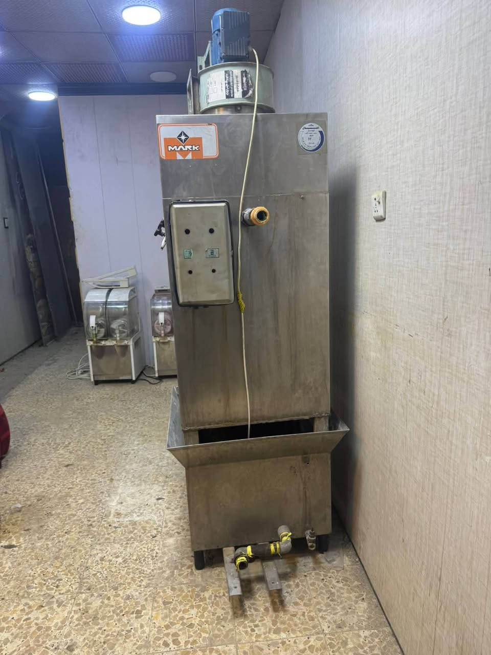غراض مرطبات للبيع جدر يطالي عارضه إيراني سوفت صيني اكو برادات ومجمدات بغداد ***********وتساب
