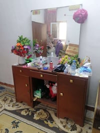 ميز مراية • أثاث منزلي