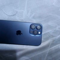 ايفون 15 برو ماكس ذاكره 256 بطاريه 86 مبدل شاشه اصليه غير هذا ما بي شي...