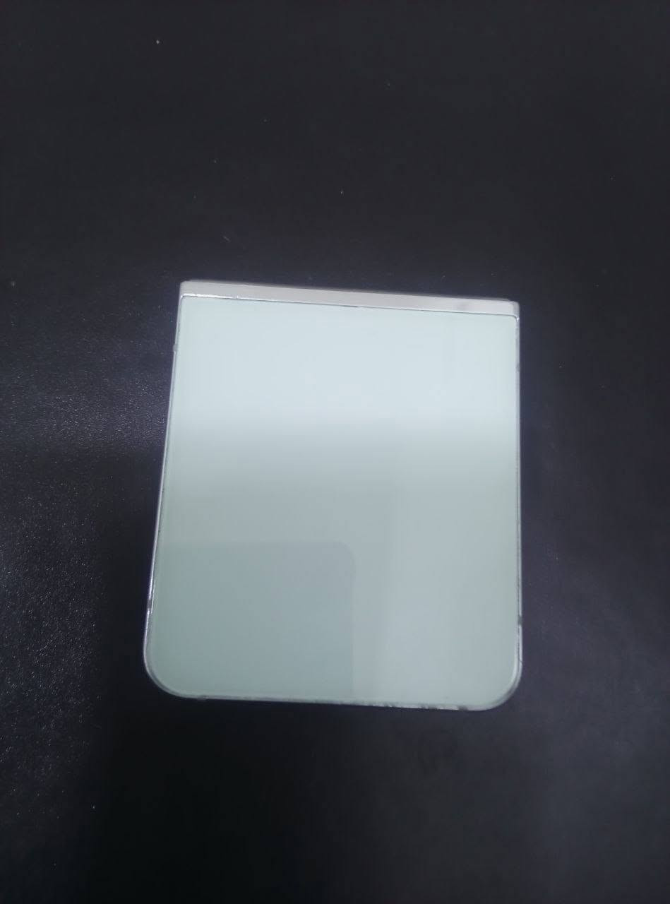 للبيع فلب 5 (flip5)
نضيف جدا ،256،ياخذ شريحه..ويا الشاحن فقط ..بي خدش صغير 

(سعر 450 الف وبي مجال بسيط  )

الموقع :كربلاء

للمهتم يراسلني ع خاص


**إذا كنت صاحب هذا الإعلان وتريد حذفه لأي سبب، رجاءا أرسل رسالة إلى الدعم الفني**