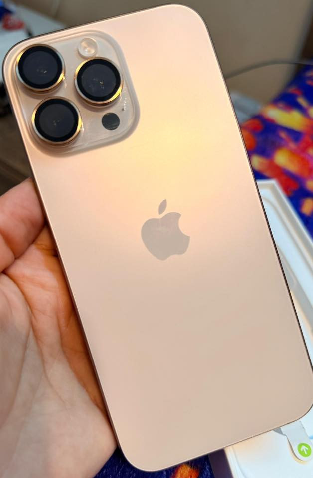 ١٦ برو ماكس ٢٥٦ جديد جدا بطاريته ١٠٠ تفاصيلة  بالصور
سعرة ١٤٢٥٠٠٠
***********
