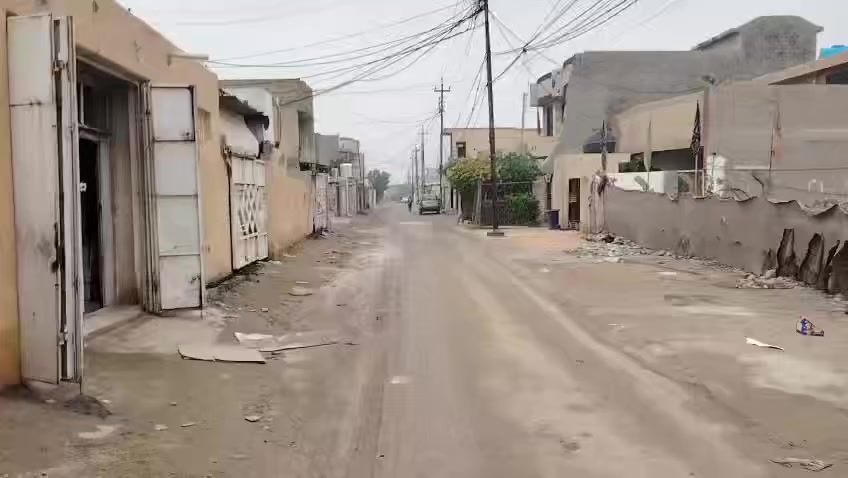 السلام عليكم يوجد قطعه أرض للبيع مساحته 176 طابو زراعي إقرار محكمه سند ٢٥ العنوان جسر اديالي كرغوليه خلف جامع الإمام علي قرب مدرسه المسار الاتصال حسين القريشي القريشي ***********
