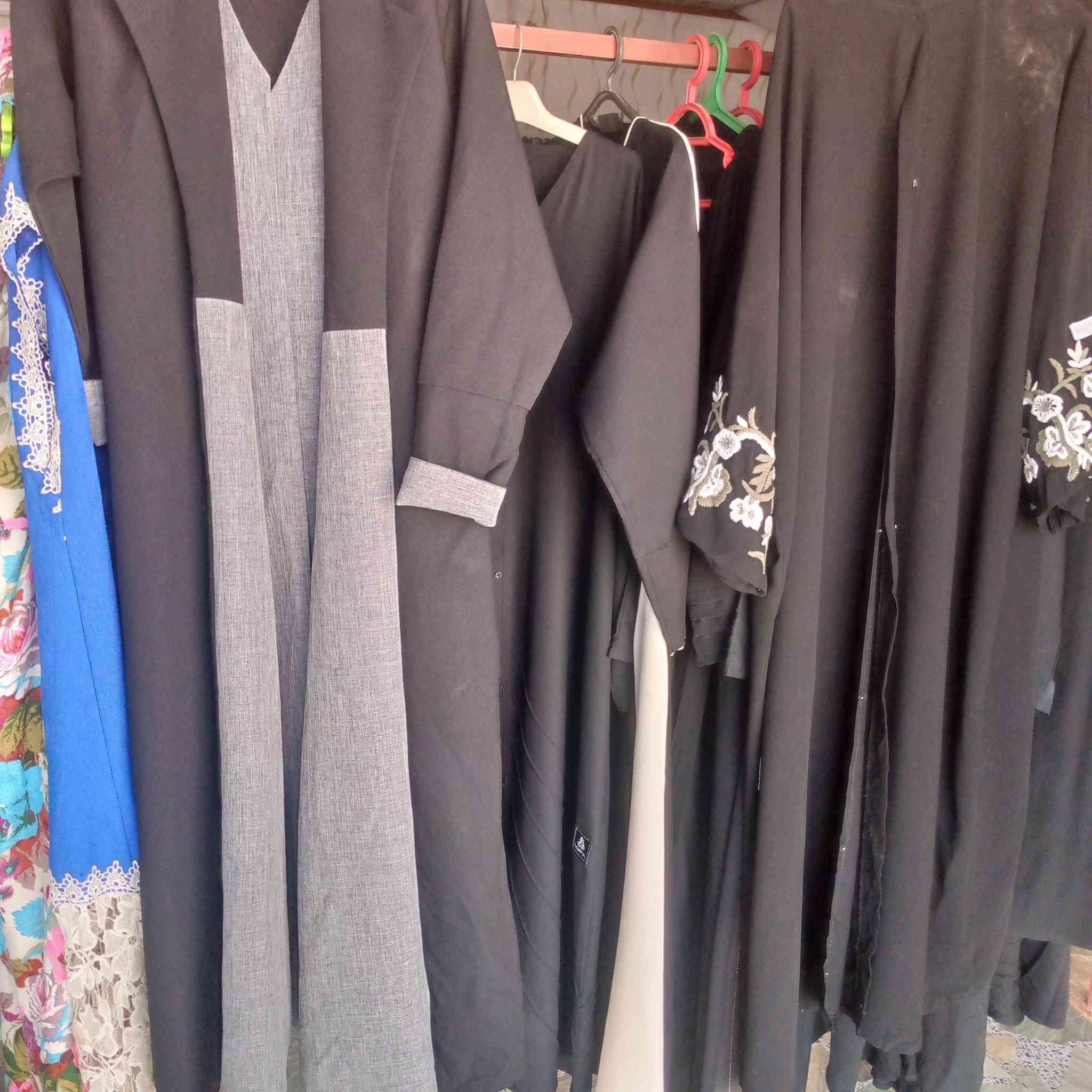 عبايات وبشت ألوان واسود خليجي نسائي بناني بإله محل أبو سعد القياره قرب فرع التربية  الشارع العام


**إذا كنت صاحب هذا الإعلان وتريد حذفه لأي سبب، رجاءا أرسل رسالة إلى الدعم الفني**