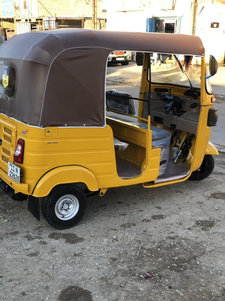 السلام عليكم تكتك للبيع موديل 20 شهر 3 تكتك بيهه طخه بصفحه و مصبوخه عام جماليه كلشي بيهه جديد و شركه رقم انكليزي تحويل 2 يوم سعر 500 7 مكان الحسينيه راشديه اتصال 📞  ***********
