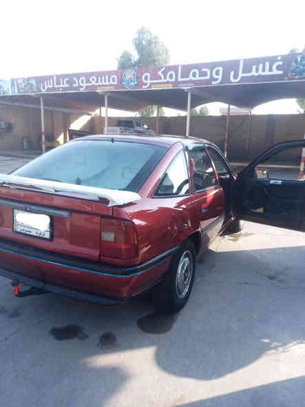 موديل 1991 
بدون ضرر 
رقم كركوك مشروع وطني
دفتر بنزين موجود 
سيارة مابي اي عيب نضيف كلش 
سعر 45ومجال
رقم تليفون ***********
