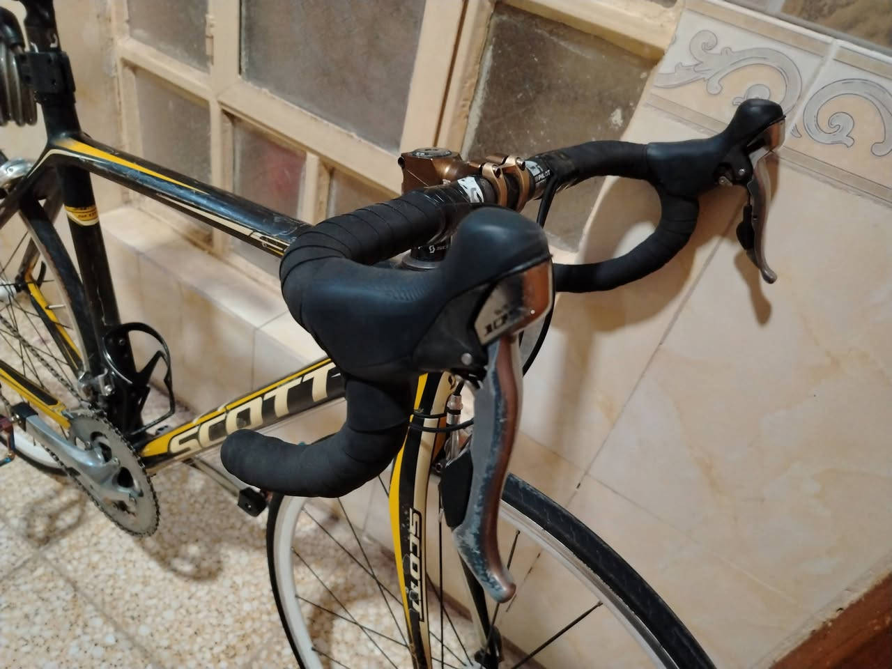 بفضل الله عز و جل توفرت Scott
ماركة Scott 
الفريم كاربون فايبر 
الويالة اللمنيوم 
گروب سيت شيمانو 105 بالكامل 
البريكات  شيمانو 
نظافة فريم الدراجة من 70%الى80%
الدراجة كاملة ،على الفحص 
مكلف بالنشر 
رقم التواصل *********** تلجرام او واتساب فقط
