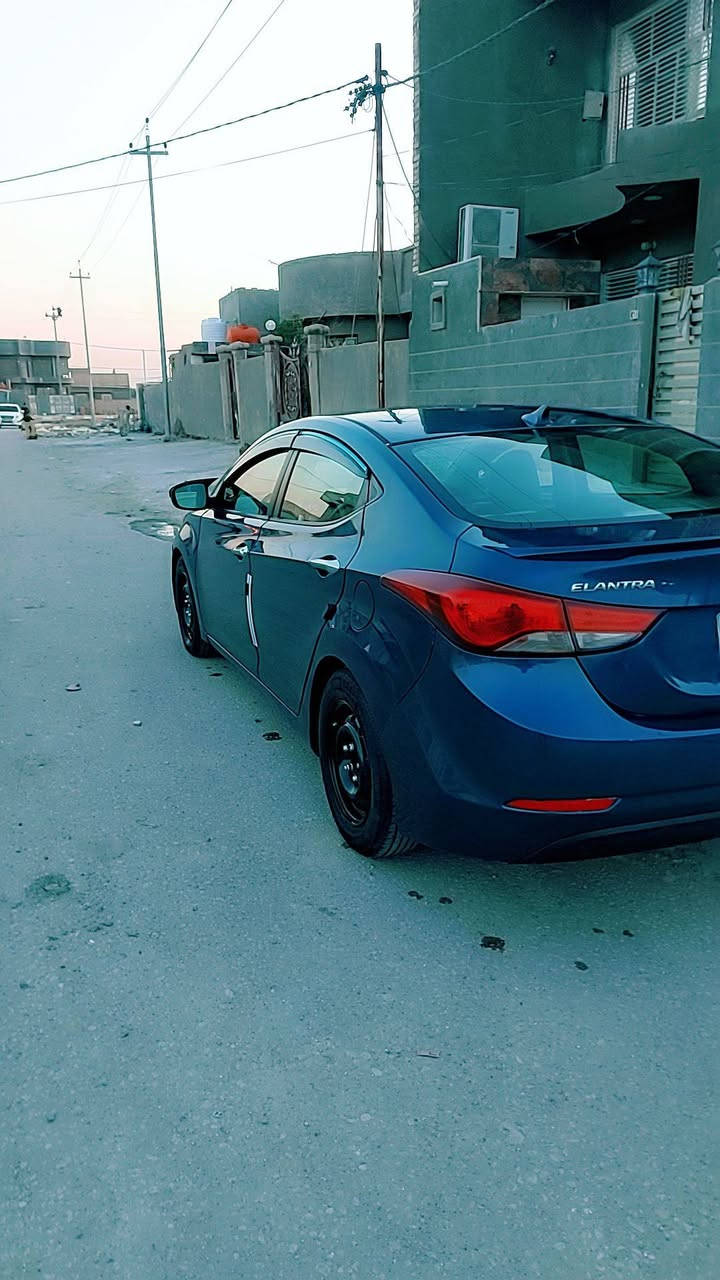 سلام عليكم للبيع فقط النترا لون جويتي مميز  موديل 15 رقم بغداد الجديد سنويه جديده هزه جديده بسمي اني مالك سياره سنويه بسمي سياره بيها جاملغ وبنيد محرك 1800 المرغوب مكينه جديده شرط لا اتنقيص ولا اتبخير كير جديد تخم تاير جديد سياره قبل فتره دوشمت ارضيه وكشنات وجنطه دوشمه درجه اولا لايت زنون سياره كلشي مناقصها كلا شرط سعر 115 وبيها مجال مكان سياره بابل شوملي *********** اتصل وبيك خير ودلل
