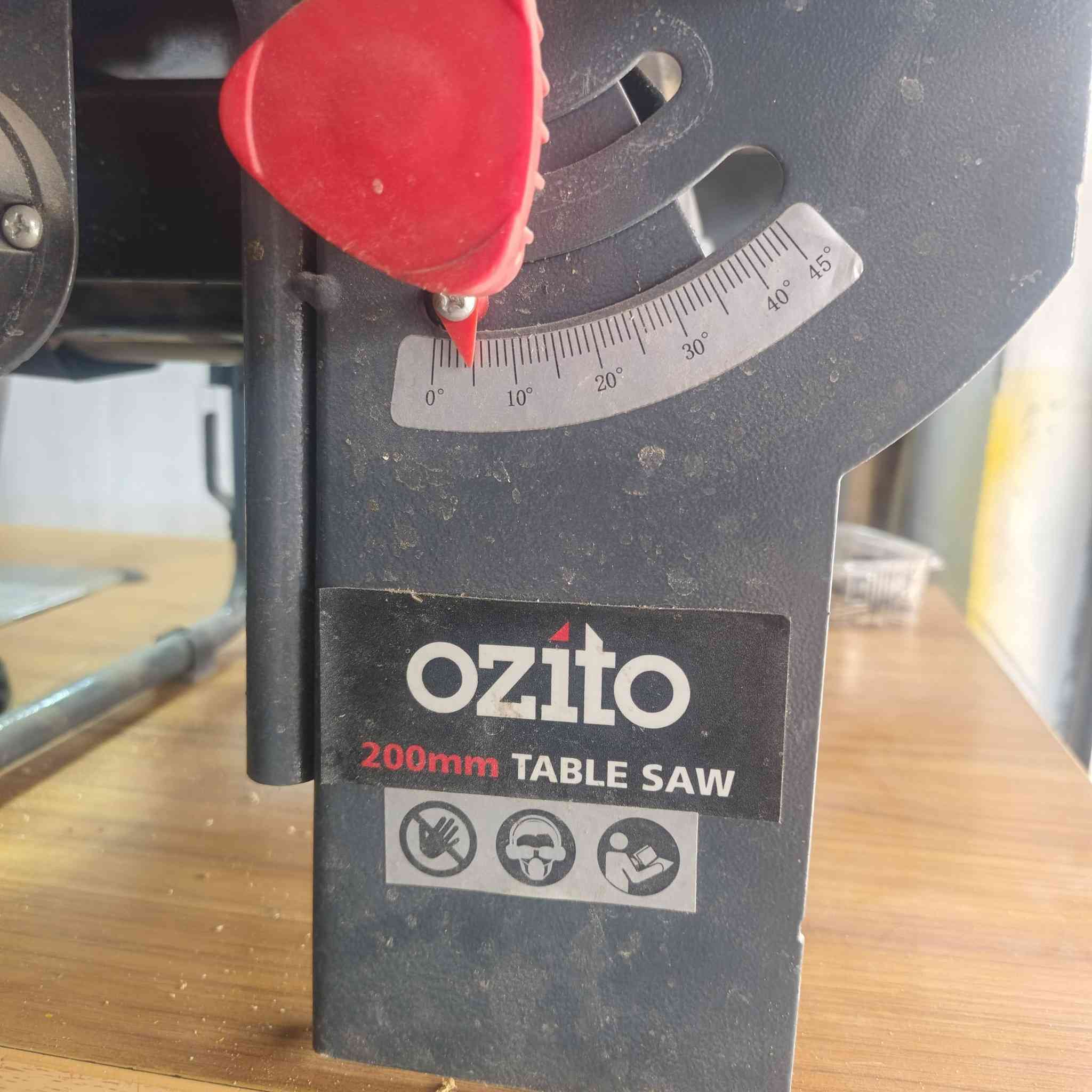 منشار كهربائي للبيع


**إذا كنت صاحب هذا الإعلان وتريد حذفه لأي سبب، رجاءا أرسل رسالة إلى الدعم الفني**