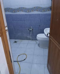 الابله الوايلس • غرفتين • درج معزول