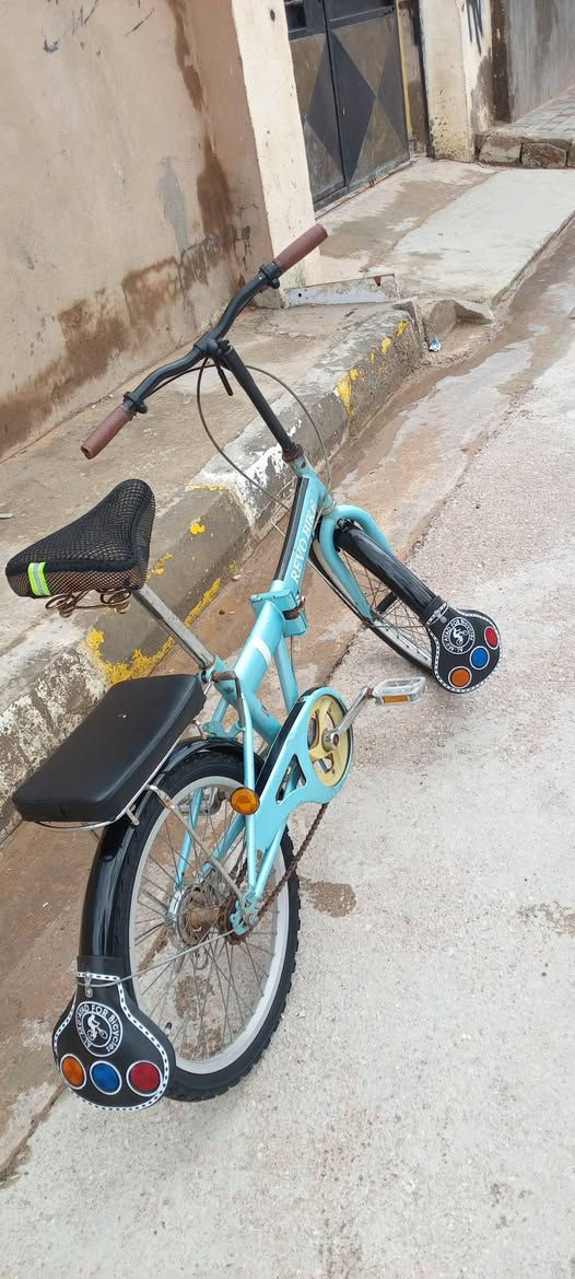 سلام عليكم بايسكل ياباني حجم 20 للبيع او مراوس نضيف بريكات شغالة السعر 70 وبي مجال  مكاني حصيبه


**إذا كنت صاحب هذا الإعلان وتريد حذفه لأي سبب، رجاءا أرسل رسالة إلى الدعم الفني**