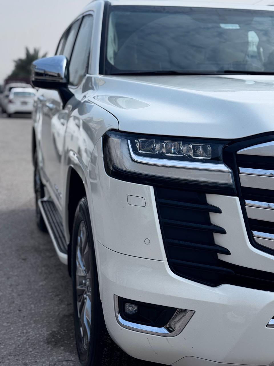 سلام عليكم  تيوتا لاندكروز 2022
مخلفه PPFبلكامل  ابو الضمان 
SASفول توين تيربو. ام الضمان   VX

فول مواصفات للاخير    

ماشيه :70

خزن ميموري

جميع الكشنات كهرباء 

جنطه شفط 

رادار خلفي 

حساس امامي خلفي 

جلد شاحن 

كشنات تدفئه تبريد 

ستيرن كهرباء 

مري شفط 

٥ بصمات

٣ شاشات تطبيق 

توقف ذاتي 

١٩ سماعه

باقي المواصفات معروفه 

عنوان السياره ديوانيه مركز المحافظه اخوكم ابو جود 
***********
