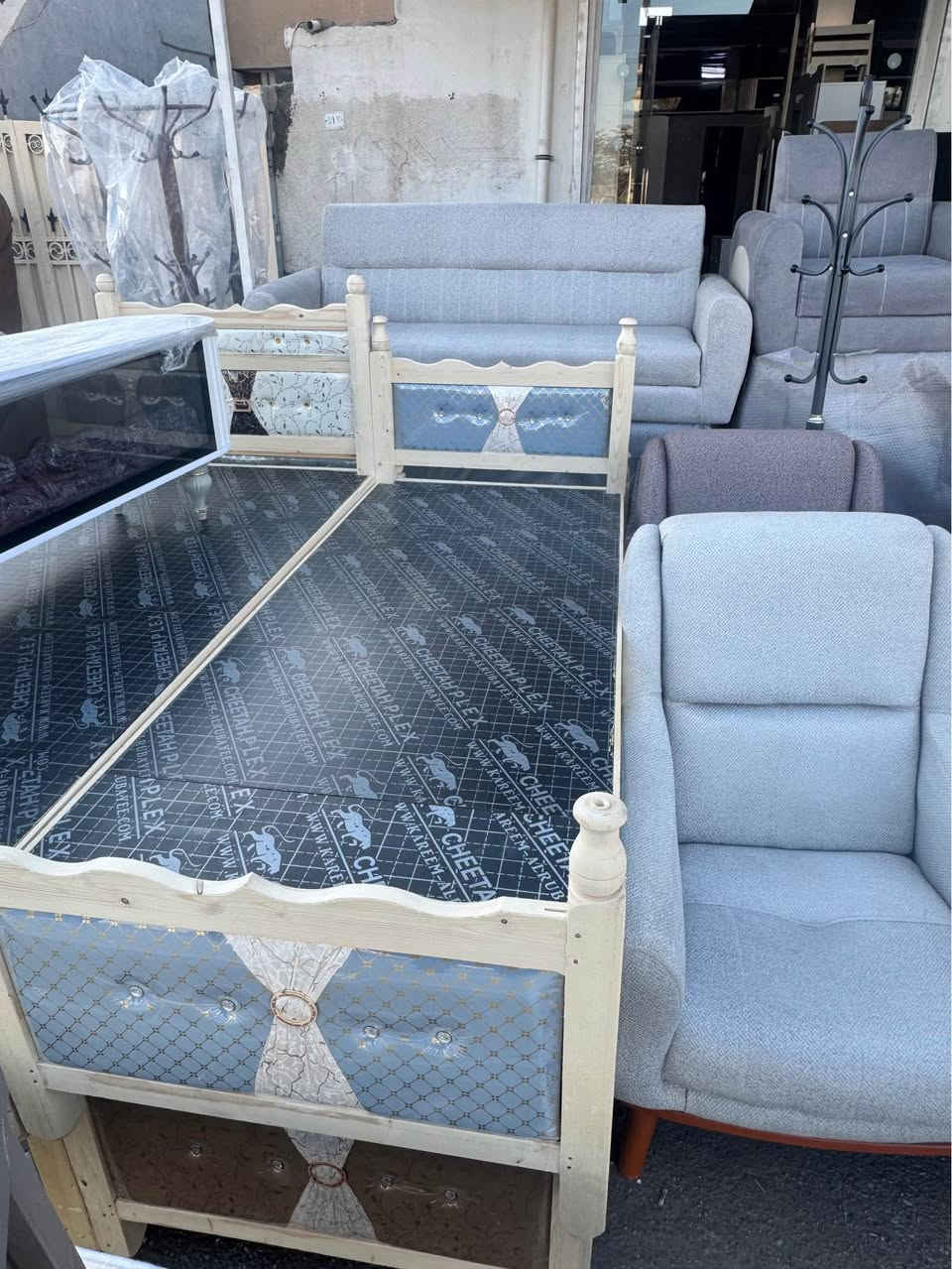 سلام عليكم الى زباىنا الكرام وصول واجب جديد من سرير نفر واحد خشب بجميع موديلت و بجميع احجام و بالوان مختلفً و نوعيه درجه اولى
مع تخفيض قنبله اسعاره بسعر جمله 🔥🔥🔥
رقم موبايل ***********
يتوفر توصيل الى جميع مناطق كركوك كركوك, العراق
