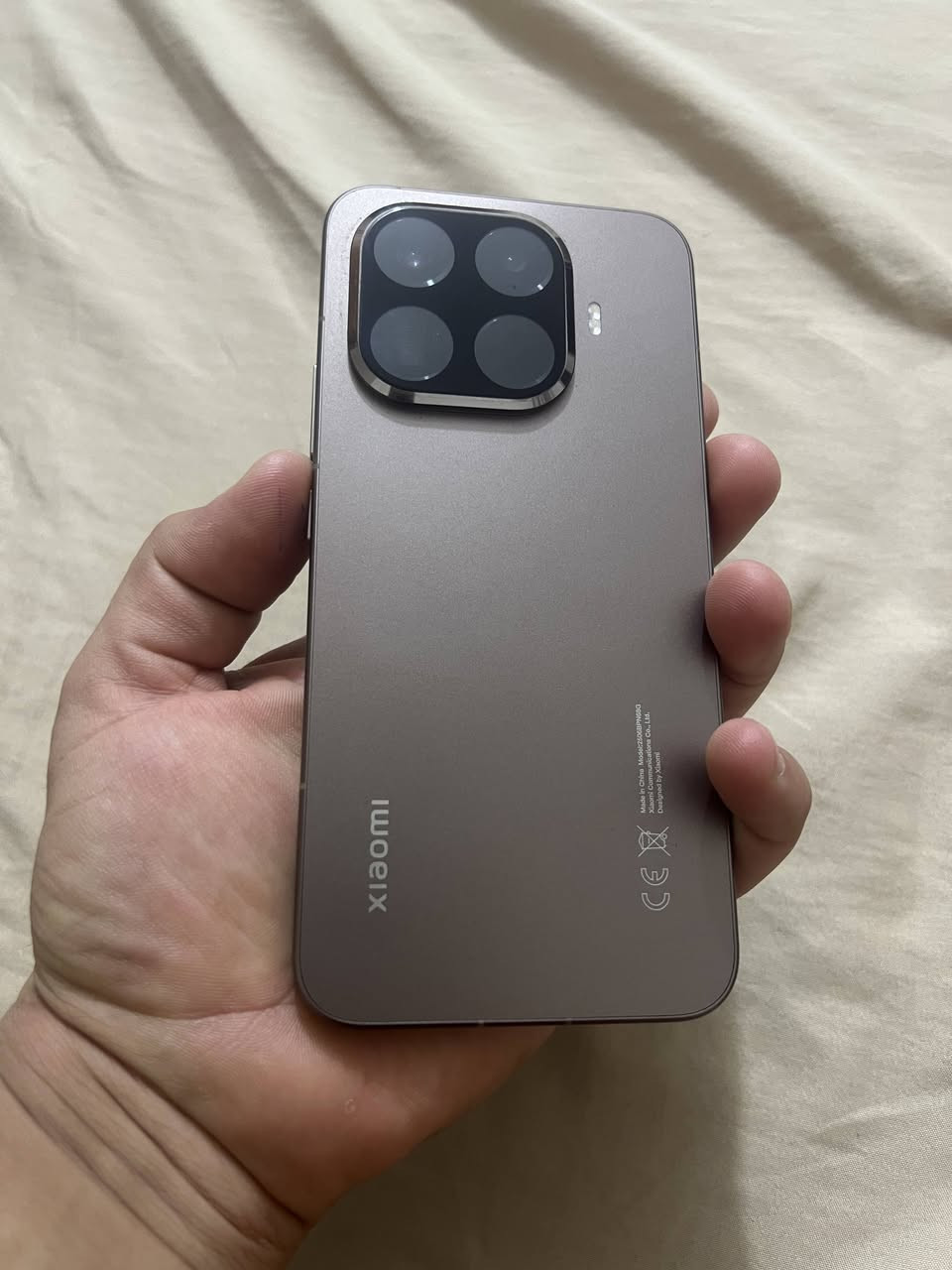 شاومي 15t pro 
الجهاز شخط مابي ..
512gb
850الف
اذا السعر بعيد عن امكانيتك لتكسر بالجهاز الجهاز بحالة الجديد 
والجديد حاليا (اذا لكيته) ف سعره 950 
وي الصعود هسه 
اذا عاجبك الجهاز وشراي تفضل خاص و نتعامل ❤️ 
كلش كلش نضيف كرتونته و شاحنته موجودة .  و هاي اللي على الكاميرات لزكة حماية 
***********
