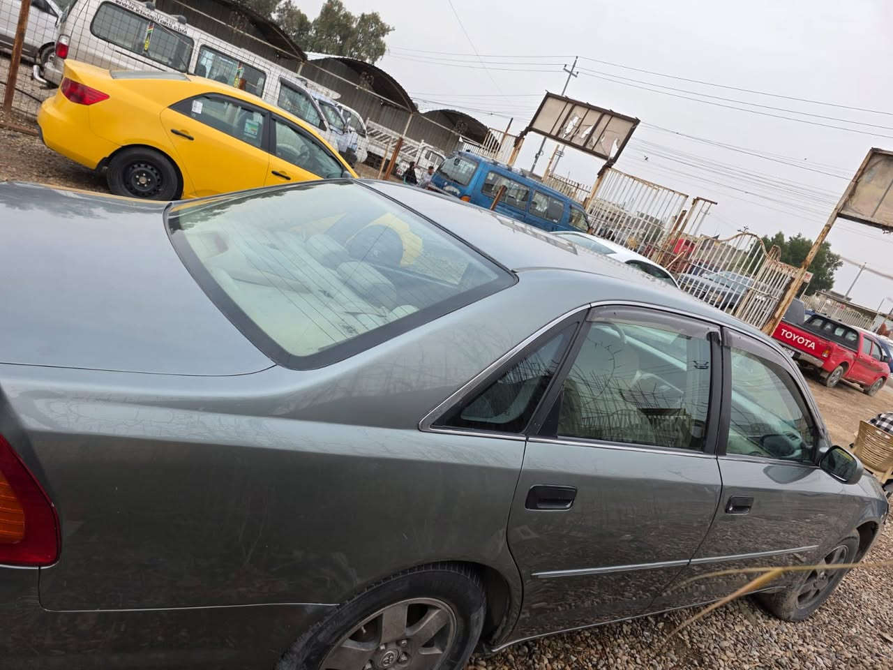 افلون أمريكية
موديل ٢٠٠٢ 
مصبوغة عام 
كير ومحرك وحدانية
على الشرط 
السعر (٦٨) ورقة 
***********
