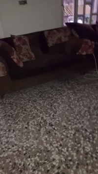 تخم  للبيع 12مقعد السعر 250وبي مجال كلش نضيف07857916843